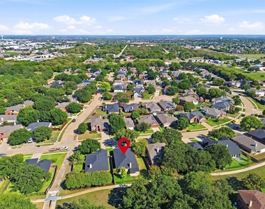 315 Londonderry Lane - Photo Thumbnail 37