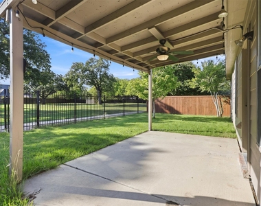 315 Londonderry Lane - Photo Thumbnail 32