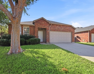 315 Londonderry Lane - Photo Thumbnail 1