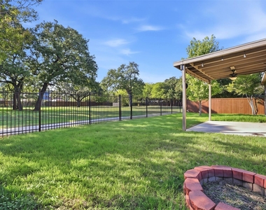315 Londonderry Lane - Photo Thumbnail 31