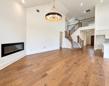 1129 Bradford Street - Photo Thumbnail 1