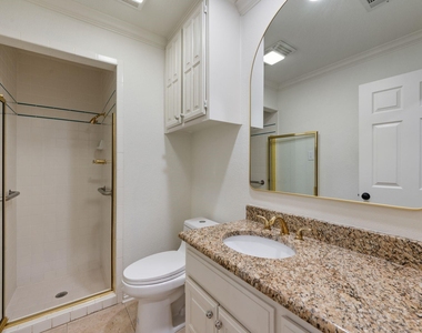 5302 Maple Lane - Photo Thumbnail 19