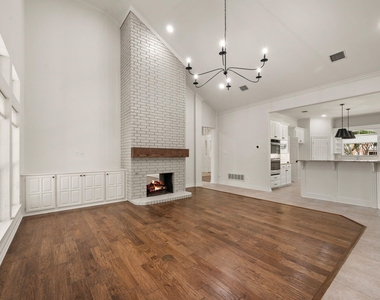 5302 Maple Lane - Photo Thumbnail 13