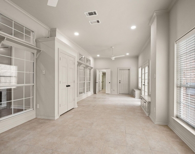 5302 Maple Lane - Photo Thumbnail 21