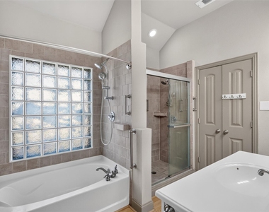 204 Saxon Street - Photo Thumbnail 18