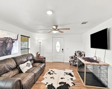 6575 W State Highway 31 - Photo Thumbnail 2