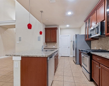 1606 Brook Grove Drive - Photo Thumbnail 3