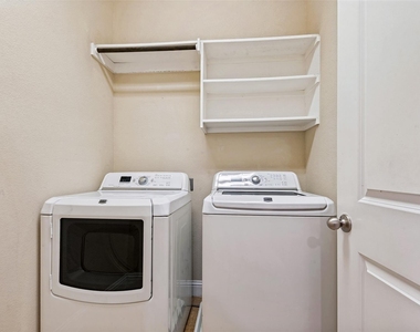1606 Brook Grove Drive - Photo Thumbnail 10