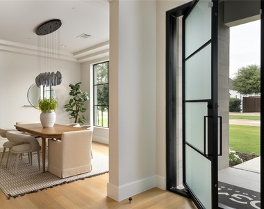 7522 Midbury Drive - Photo Thumbnail 4