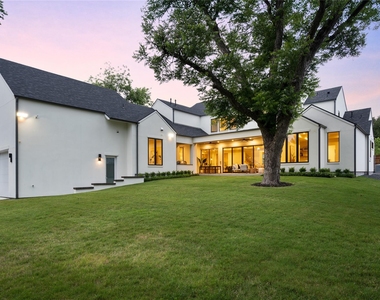 7522 Midbury Drive - Photo Thumbnail 30