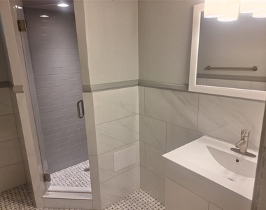 6131 Bandera Avenue - Photo Thumbnail 31