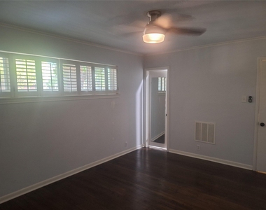 6131 Bandera Avenue - Photo Thumbnail 22