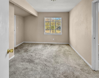 1009 E 11th Street - Photo Thumbnail 9
