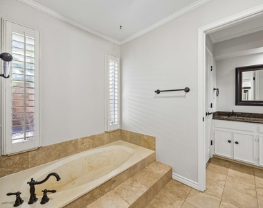 10322 White Rock Place - Photo Thumbnail 11