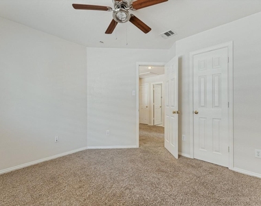 5404 Pecan Creek Circle - Photo Thumbnail 16
