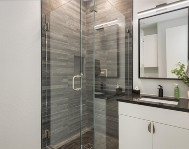 4703 Munger Avenue - Photo Thumbnail 15