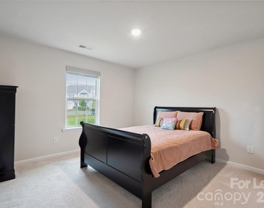 17812 New Mark Avenue - Photo Thumbnail 20