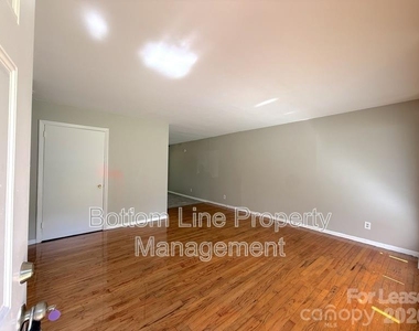 561 Blendwood Drive - Photo Thumbnail 1