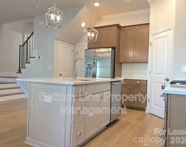 5915 Ardrey Kell Road - Photo Thumbnail 7