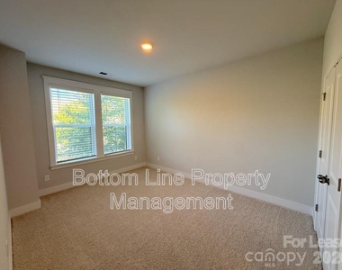 5915 Ardrey Kell Road - Photo Thumbnail 16