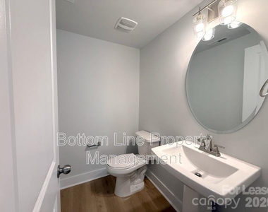 5915 Ardrey Kell Road - Photo Thumbnail 11