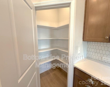 5915 Ardrey Kell Road - Photo Thumbnail 8