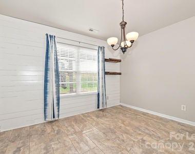 109 Whitby Drive - Photo Thumbnail 4