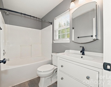109 Whitby Drive - Photo Thumbnail 8