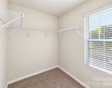 914 Battleground Avenue - Photo Thumbnail 18