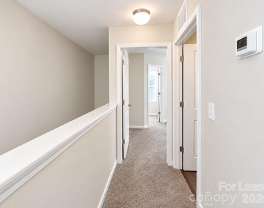 914 Battleground Avenue - Photo Thumbnail 20