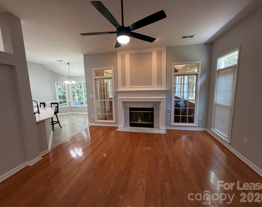 8821 Oakham Street - Photo Thumbnail 16