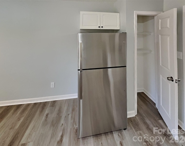 5419 Howard Street - Photo Thumbnail 3