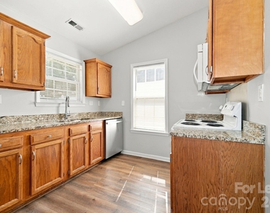 516 Turner Street - Photo Thumbnail 3