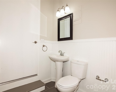 1606 Belmar Drive - Photo Thumbnail 13