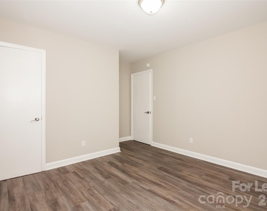 1606 Belmar Drive - Photo Thumbnail 6