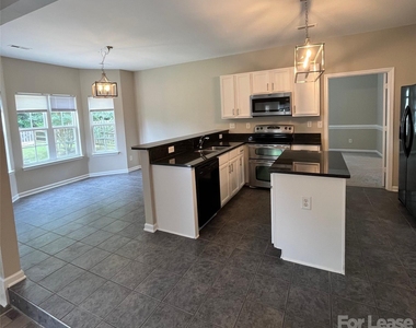 15315 Edgewater Forest Lane - Photo Thumbnail 10