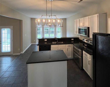 15315 Edgewater Forest Lane - Photo Thumbnail 7