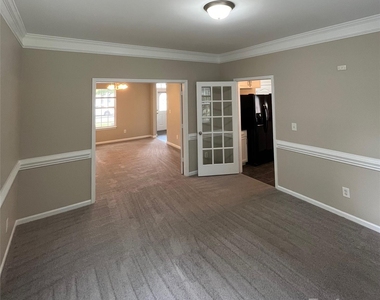 15315 Edgewater Forest Lane - Photo Thumbnail 4
