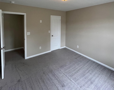 15315 Edgewater Forest Lane - Photo Thumbnail 27