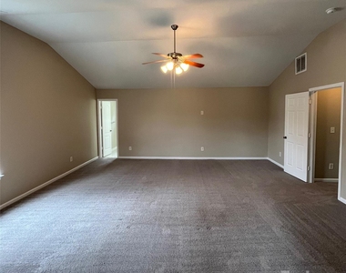 15315 Edgewater Forest Lane - Photo Thumbnail 20