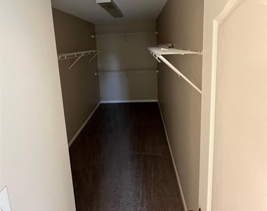 15315 Edgewater Forest Lane - Photo Thumbnail 33