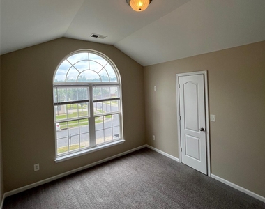 15315 Edgewater Forest Lane - Photo Thumbnail 24