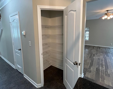 15315 Edgewater Forest Lane - Photo Thumbnail 14