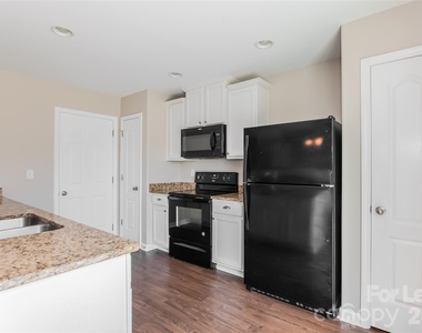 1605 Allegheny Drive - Photo Thumbnail 4