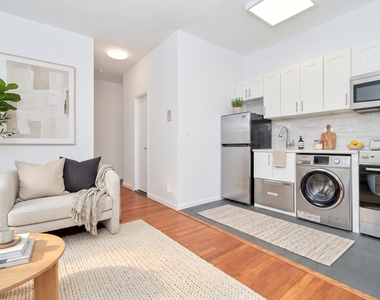 150 Manhattan Avenue - Photo Thumbnail 4