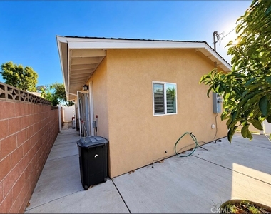 1663 Hawthorne St - Photo Thumbnail 16