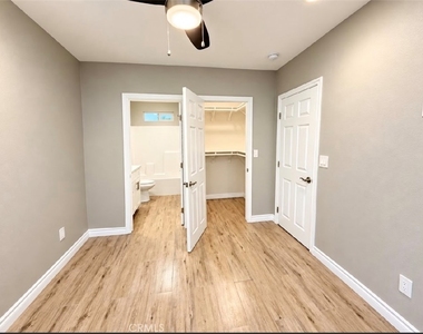 1663 Hawthorne St - Photo Thumbnail 14