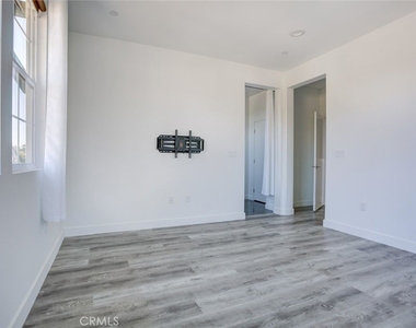 10602 Owens - Photo Thumbnail 19