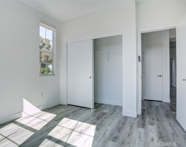 10602 Owens - Photo Thumbnail 28