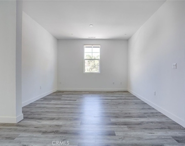 10602 Owens - Photo Thumbnail 15